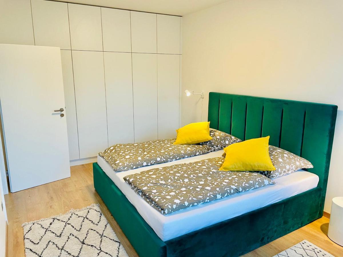 Lermont Apartment Old Town Братислава Экстерьер фото