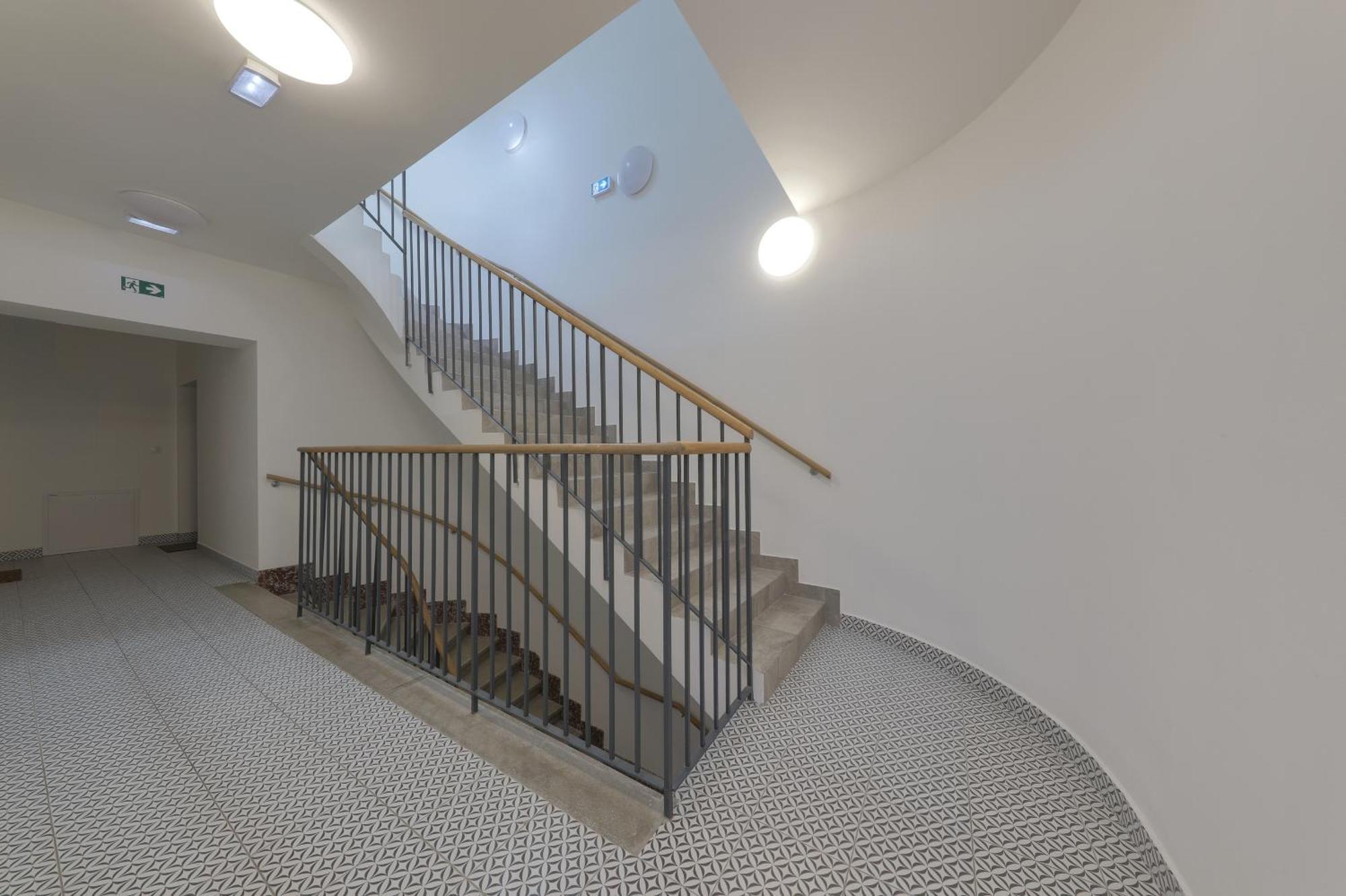 Lermont Apartment Old Town Братислава Экстерьер фото