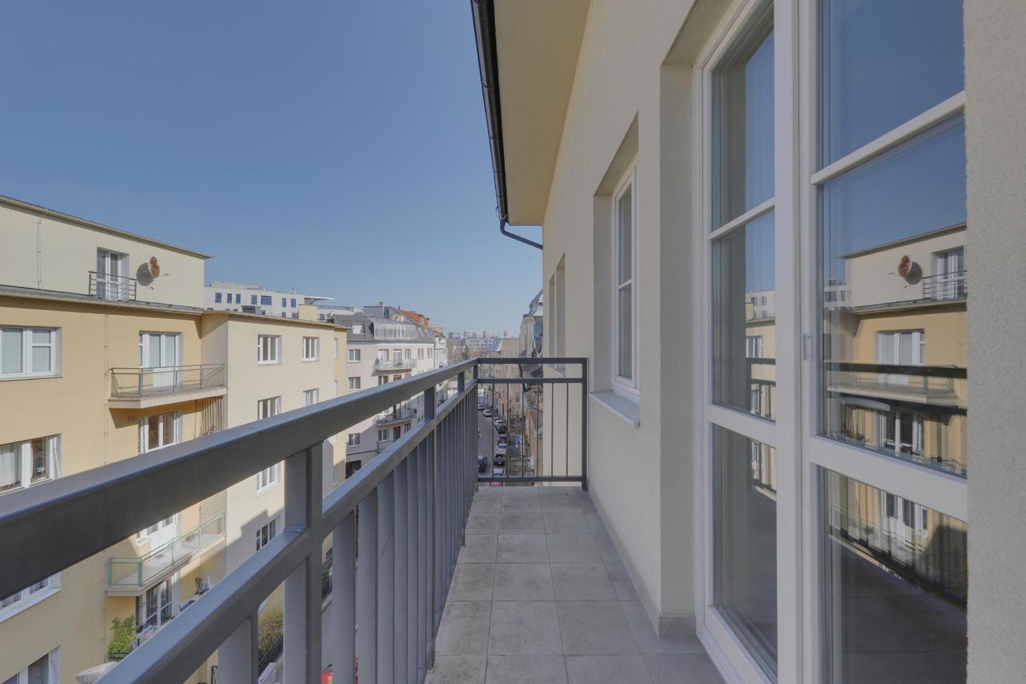 Lermont Apartment Old Town Братислава Экстерьер фото