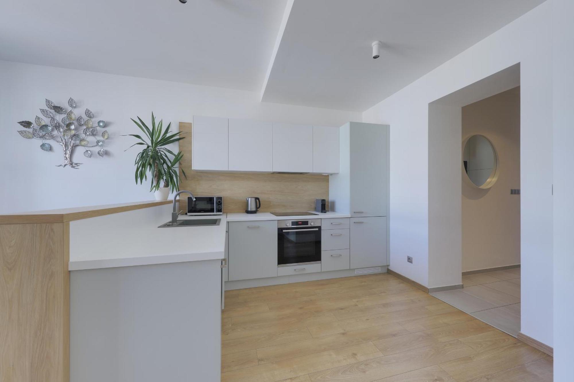 Lermont Apartment Old Town Братислава Экстерьер фото